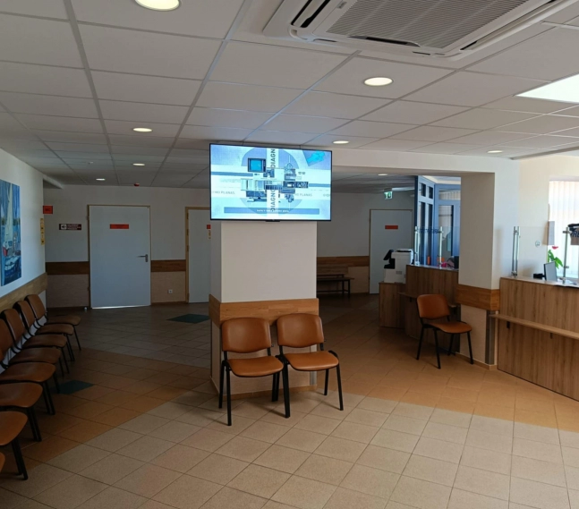 Reklaminiai ekranai VŠĮ Respublikinė Šiaulių ligoninė, moters ir vaiko klinikoje