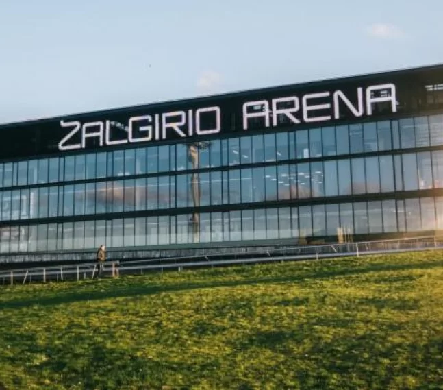 Reklama sporto ir renginių arenose