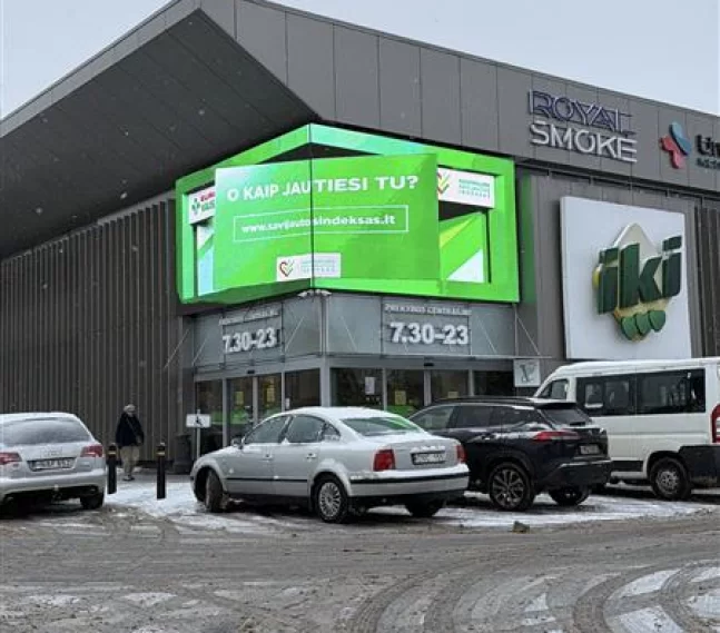 Kampinis LED lauko ekranas IKI VILNIUS